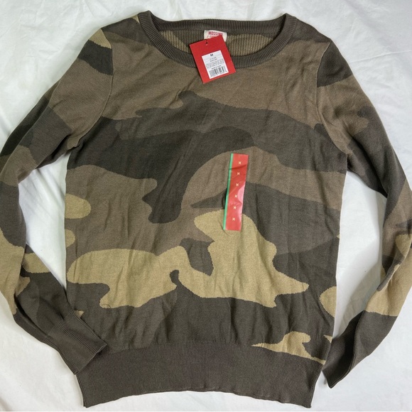 Mossimo Supply Co. Sweaters - NWT Mossimo supply, Co. women’s M Camo Crew Neck Cotton Pullover A041124